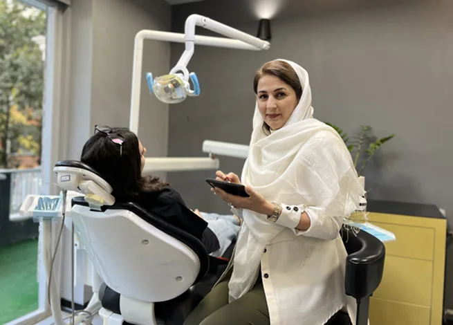 دکتر ماندانا آیت اللهی